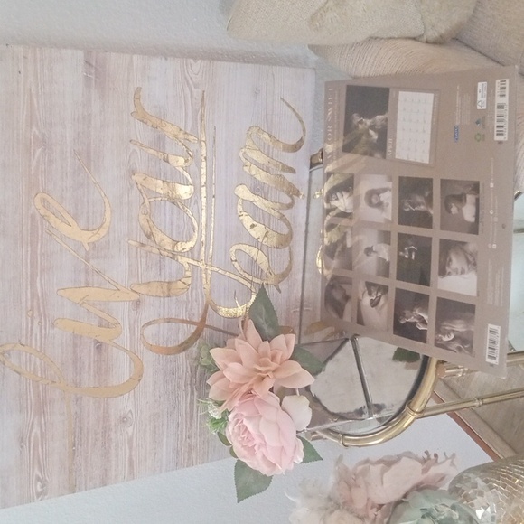 Taylor Swift 2026 calendar - Picture 4 of 5